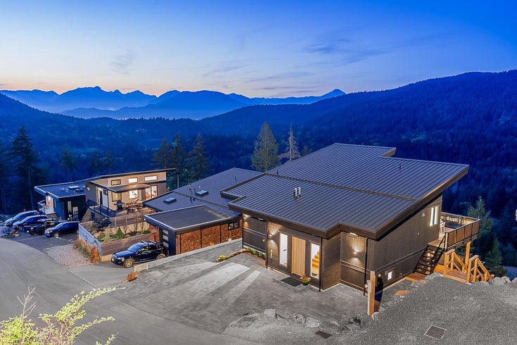 885 Rivendell Drive - Bowen Island Single Family Residence for Sale, 3 Bedrooms (R2996961)
