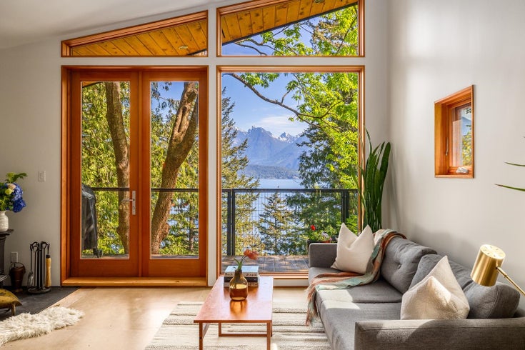 1283 Park Road - Bowen Island Single Family Residence for Sale, 1 Bedroom (R3001058)