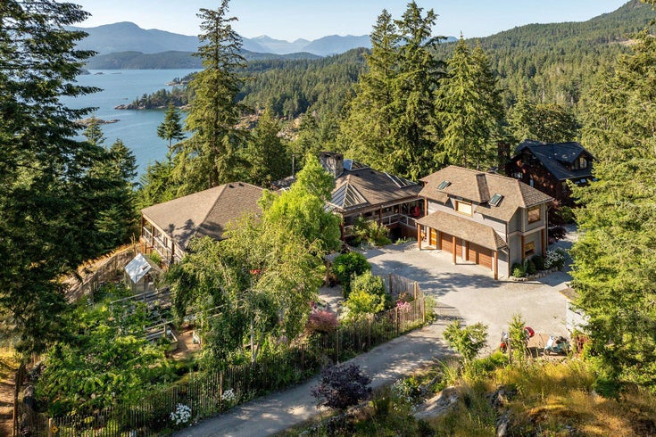 1675 Whitesails Drive - Bowen Island Single Family Residence for Sale, 3 Bedrooms (R3008167)