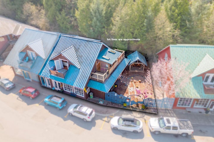 585 Artisan Lane - Bowen Island Single Family Residence for Sale, 2 Bedrooms (R3017051)