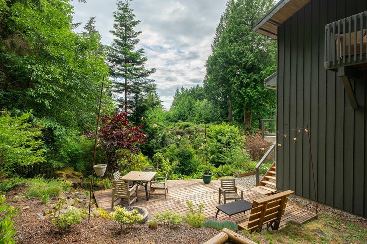 733 Windjammer Road - Bowen Island Single Family Residence for Sale, 4 Bedrooms (R3020105)
