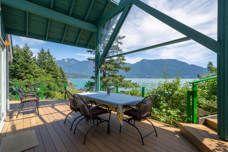 1815 Vista Road - Bowen Island Single Family Residence for Sale, 2 Bedrooms (R3025704)