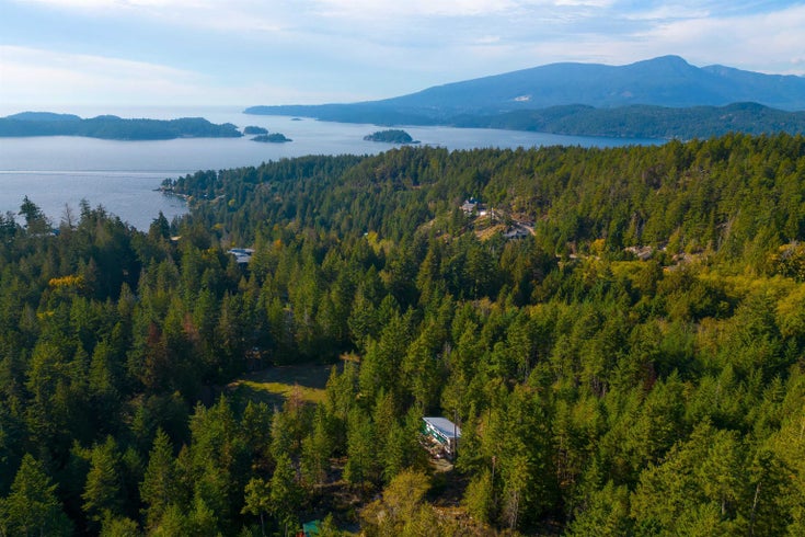 1580 Evergreen Lane - Bowen Island Single Family Residence for Sale, 3 Bedrooms (R3027456)