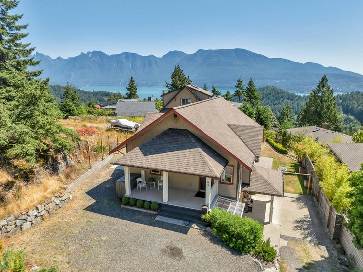 931 Rivendell Drive - Bowen Island Single Family Residence for Sale, 5 Bedrooms (R3027986)