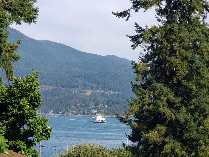1115 Lenora Road - Bowen Island Single Family Residence for Sale, 5 Bedrooms (R3028742)