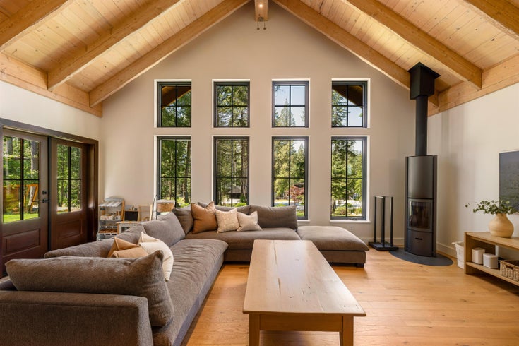 1605 Joan Audrey Lane - Bowen Island Single Family Residence for Sale, 3 Bedrooms (R3028772)