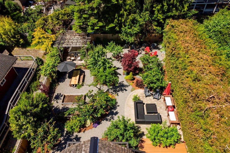1108 Lenora Road - Bowen Island Single Family Residence for Sale, 4 Bedrooms (R3038736)