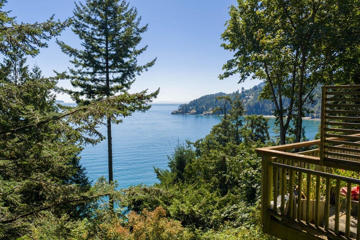 1491 Eagle Cliff Road - Bowen Island Single Family Residence for Sale, 3 Bedrooms (R3040013)