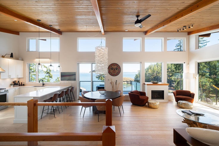 238 Shore Lane - Bowen Island Single Family Residence, 3 Bedrooms (R2993428)