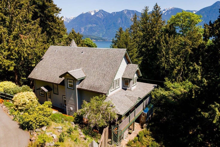 1576 Eagle Cliff Road - Bowen Island House/Single Family for sale, 4 Bedrooms (R2779547)