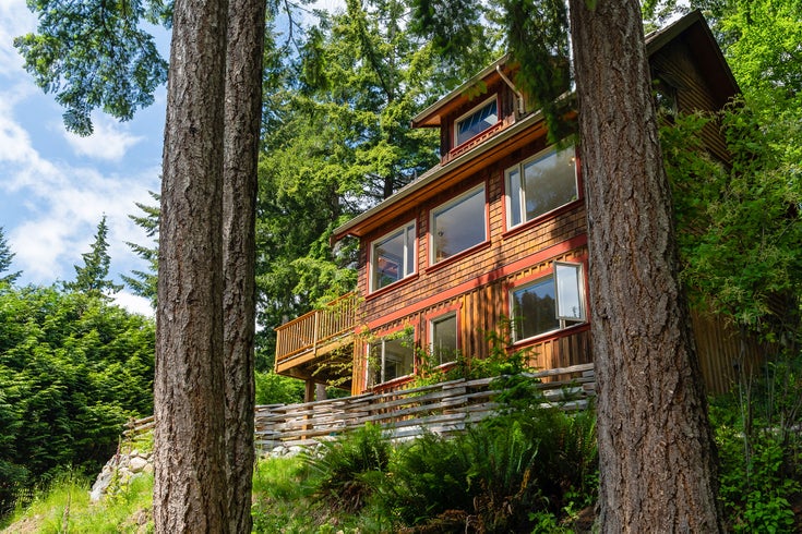 967 Captain Cates Walk - Bowen Island House/Single Family for sale, 3 Bedrooms (R2700573)