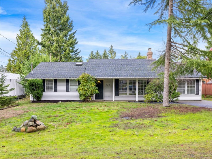 441 Quatna Rd - PQ Qualicum Beach Single Family Residence, 4 Bedrooms (889850)