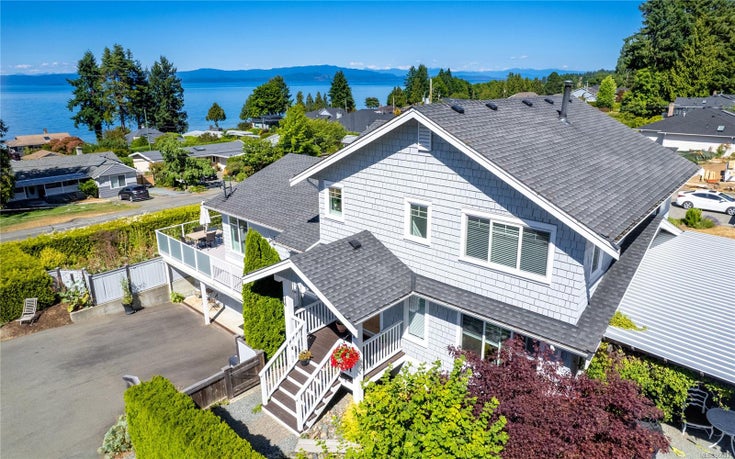 294 W Crescent Rd - PQ Qualicum Beach Single Family Residence for sale, 5 Bedrooms (966331)