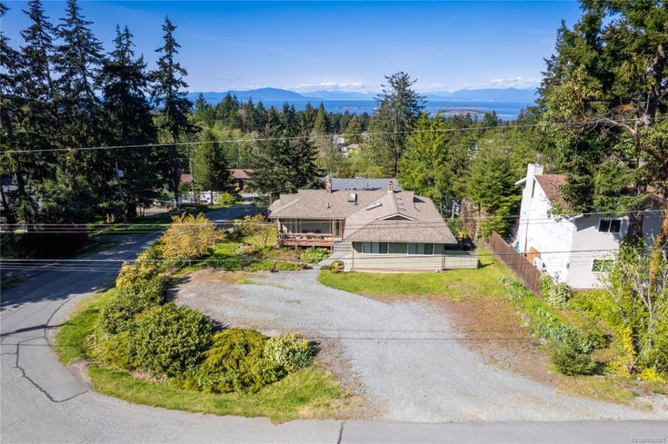 7496 Clark Cres - Na Upper Lantzville Single Family Residence for Sale, 4 Bedrooms (1002321)