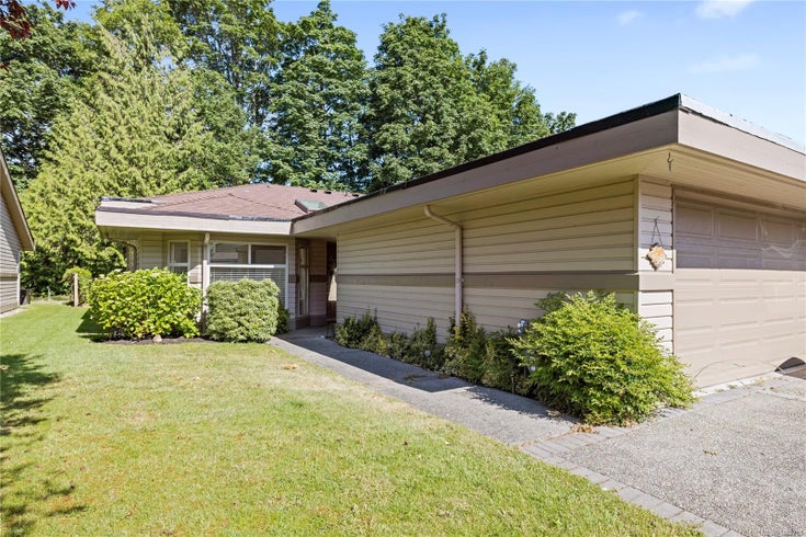 912 Lakes Blvd - PQ French Creek Townhouse for Sale, 2 Bedrooms (1002799)