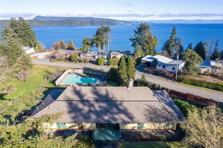 160 Kopina Dr - PQ Bowser/Deep Bay Single Family Residence for Sale, 4 Bedrooms (1008809)