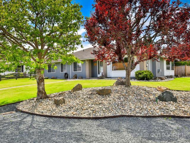 520 BIRCH AVE - PQ Qualicum Beach Single Family Residence, 3 Bedrooms (456823)