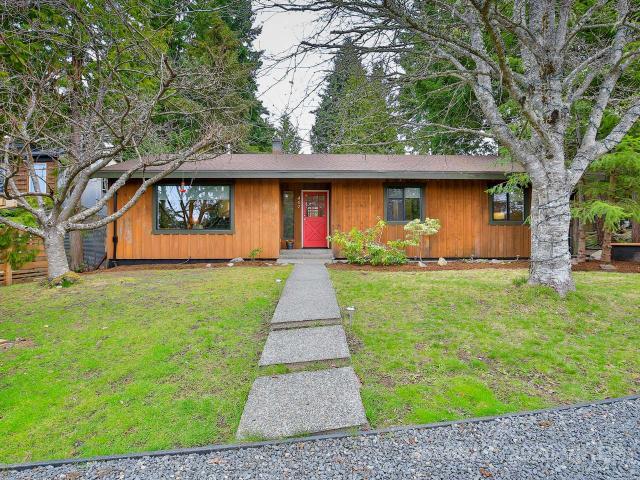 467 MAQUINNA PLACE - PQ Qualicum Beach Single Family Residence, 3 Bedrooms (466897)