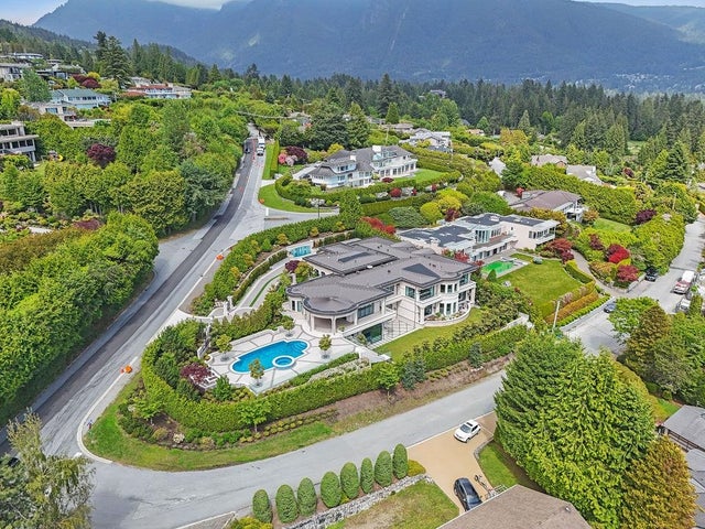 839 Eyremount Drive - British Properties Single Family Residence for Sale, 6 Bedrooms (R2887619)