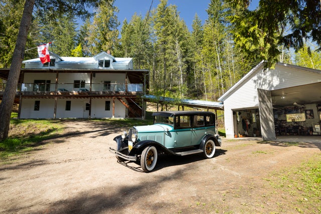394 Gunter-Ellison Road, Enderby - Enderby/Grindrod Single Family Residence for Sale, 2 Bedrooms 