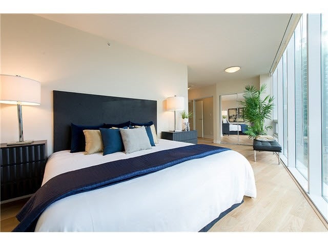 701 1277 MELVILLE STREET - Coal Harbour Apartment/Condo for sale, 2 Bedrooms (R2015542) #13
