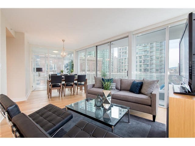 701 1277 MELVILLE STREET - Coal Harbour Apartment/Condo for sale, 2 Bedrooms (R2015542) #3