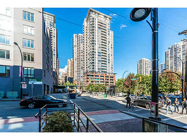 2003 977 Mainland Street - Yaletown Apartment/Condo for sale(V1142462)