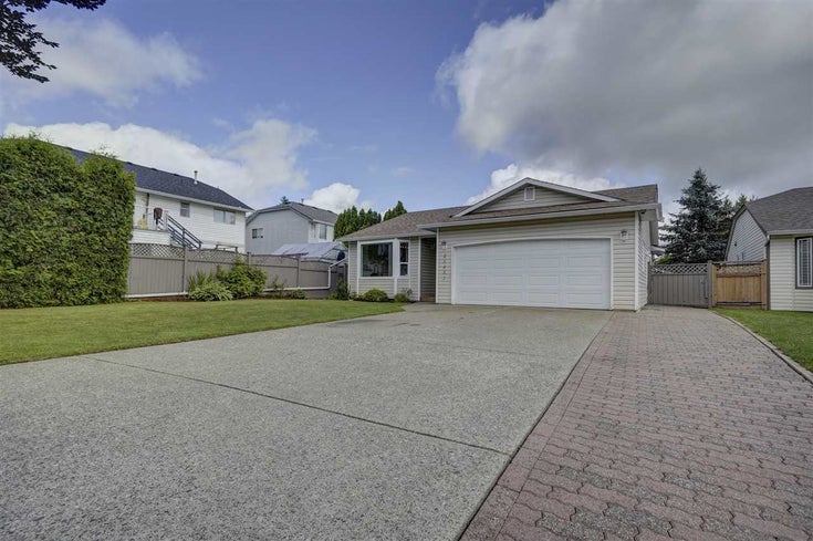 26451 32A AVENUE - Aldergrove Langley House/Single Family, 3 Bedrooms (R2518799)