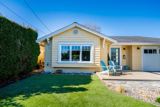 269 67 Street - Boundary Beach Single Family Residence for Sale, 2 Bedrooms (R2976237)
