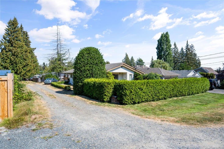 185 W Sixth Ave - PQ Qualicum Beach Single Family Detached for sale, 3 Bedrooms (913410)