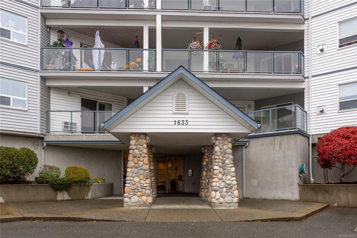 216 1633 Dufferin Cres - Na Central Nanaimo Condo Apartment for sale, 2 Bedrooms (919428)