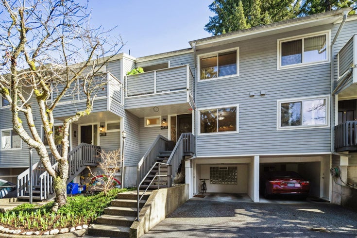 4721 Hoskins Rd - Lynn Valley Townhouse