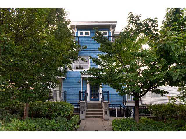 2 2446 W 4th Avenue - Kitsilano Townhouse(V851323)