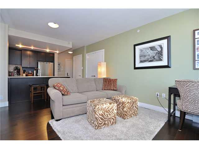 608 1320 Chesterfield Avenue - Central Lonsdale Apartment/Condo(V1081768)