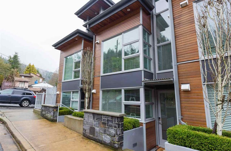 2222 Caledonia Avenue - Deep Cove Townhouse(R2242737)