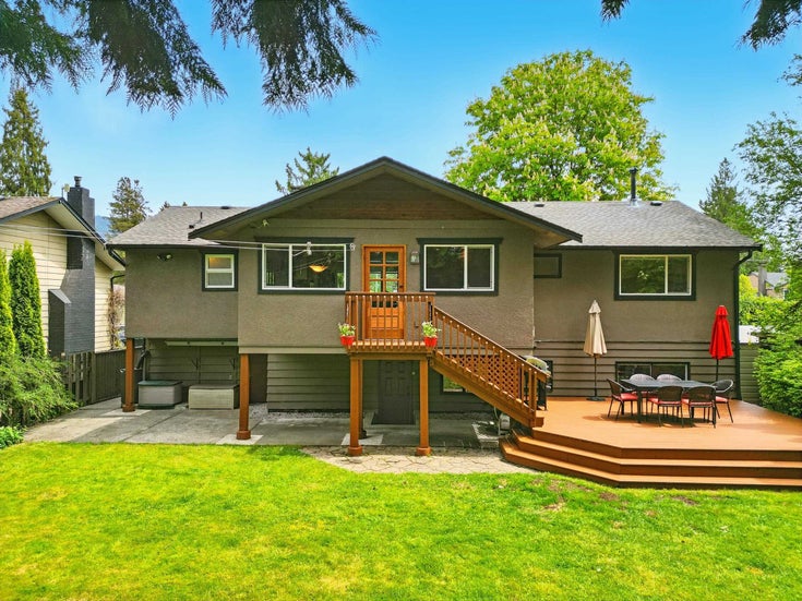 2645 Poplynn Dr - Lynn Valley Single Family Residence, 4 Bedrooms 