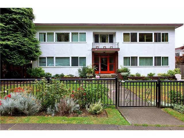 4 369 W 4 STREET - Lower Lonsdale Apartment/Condo, 1 Bedroom (R2508957)