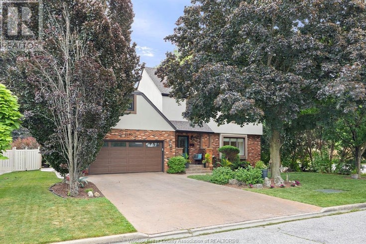 2490 GLENWOOD AVENUE - Windsor House for Sale, 4 Bedrooms (25017434)