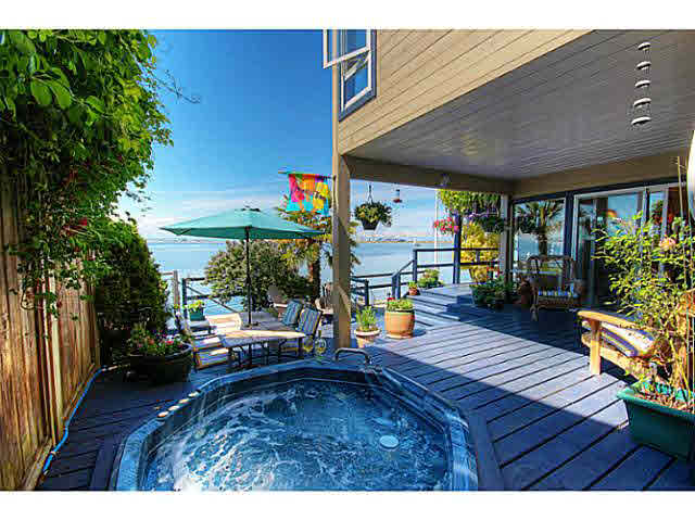 940 Tsawwassen Beach Road - English Bluff House/Single Family for sale, 3 Bedrooms 