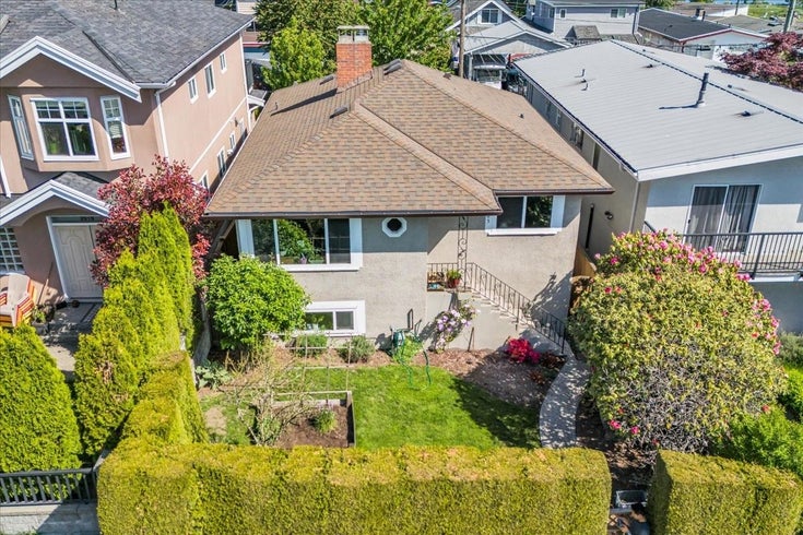 2925 Mcgill Street - Hastings Sunrise Single Family Residence for Sale, 4 Bedrooms (R2986884)