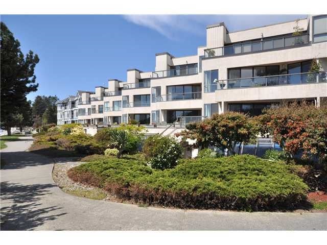 309 5477 Wharf Avenue - Sechelt District Apartment/Condo for sale, 1 Bedroom (R2130674)