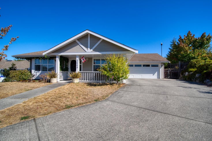 5668 Cascade Crescent - Sechelt District House/Single Family for sale, 3 Bedrooms (R2614603)