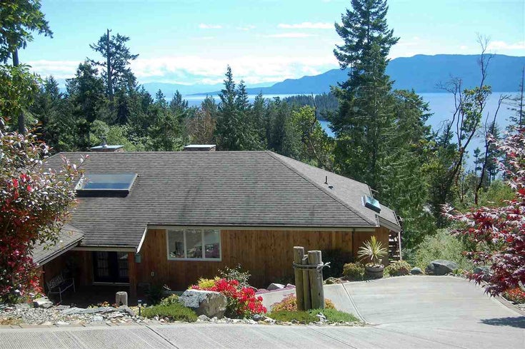 4206 Johnston Heights Road - Pender Harbour Egmont House/Single Family for sale, 3 Bedrooms (R2240591)
