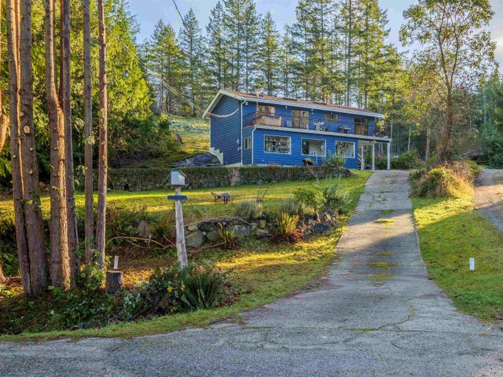 4460 Mclintock Road - Pender Harbour Egmont House/Single Family for sale, 3 Bedrooms (R2625189)