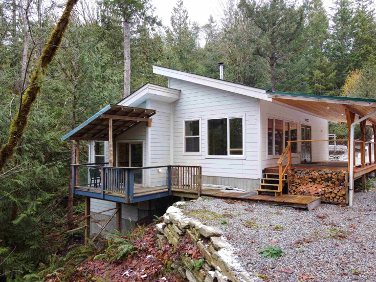 5124 HAMMOND ROAD - Pender Harbour Egmont House/Single Family for sale, 2 Bedrooms (R2742038)