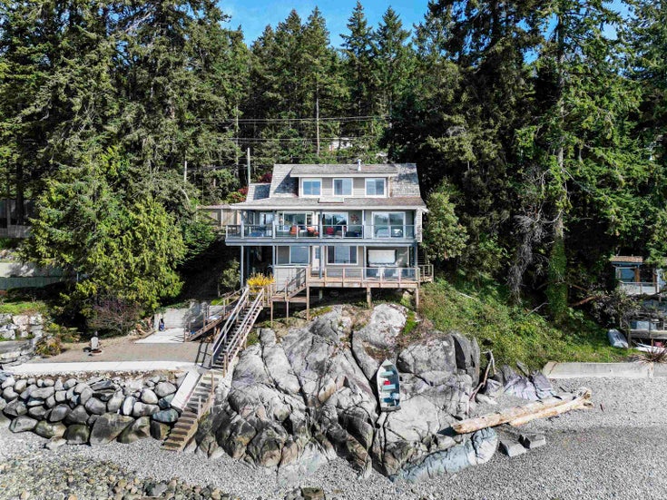 6643 SUNSHINE COAST HIGHWAY - Sechelt District House/Single Family for Sale, 3 Bedrooms (R2868752)