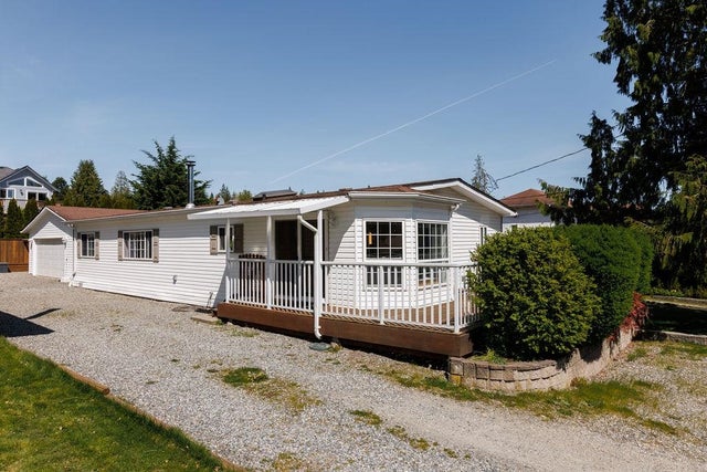 760 HILLCREST ROAD - Gibsons & Area House/Single Family for sale, 4 Bedrooms (R2947442)