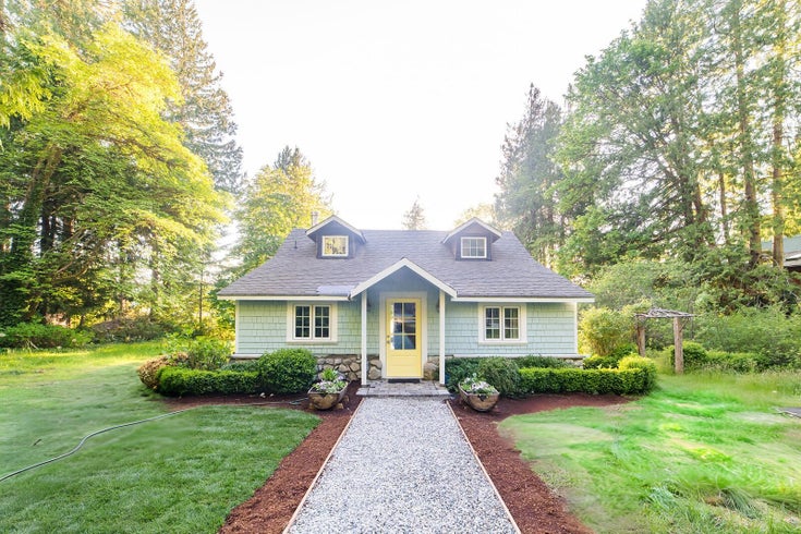 6129 Sechelt Inlet Road - Sechelt District Single Family Residence for Sale, 3 Bedrooms (R2988282)