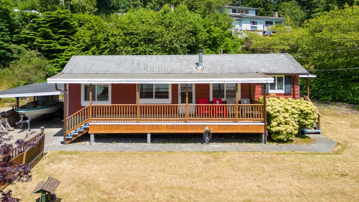 4598 Whitaker Road - Sechelt District Single Family Residence for Sale, 6 Bedrooms (R3017731)