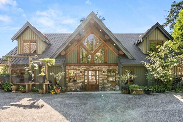 13543 Sakinaw Drive - Pender Harbour Egmont Single Family Residence for Sale, 7 Bedrooms (R3020615)